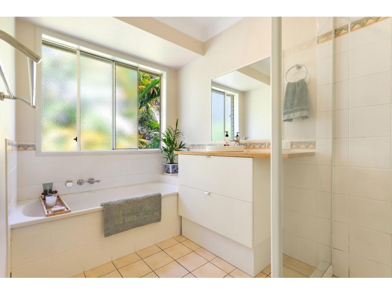 14 Terrara Court, Ocean Shores NSW 2483