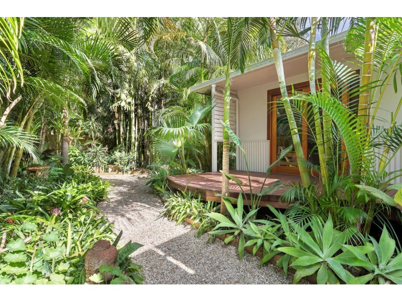 1 Gloria Street, South Golden Beach NSW 2483