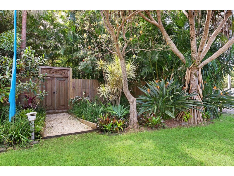 1 Gloria Street, South Golden Beach NSW 2483