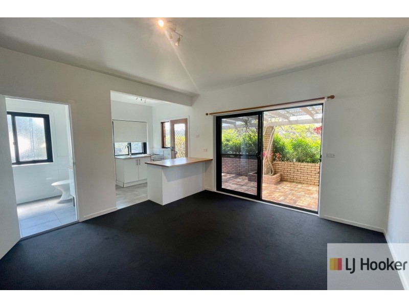 42 Yamble Drive, Ocean Shores NSW 2483