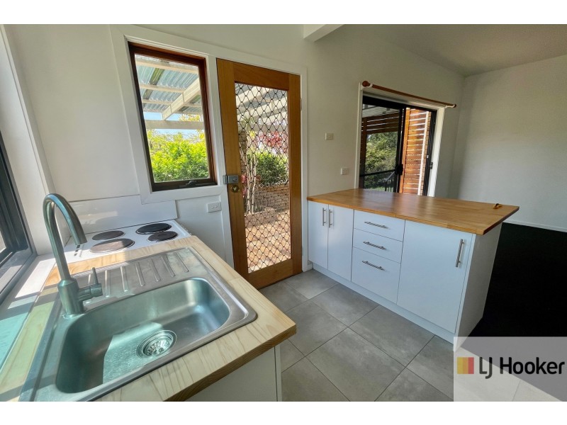 42 Yamble Drive, Ocean Shores NSW 2483