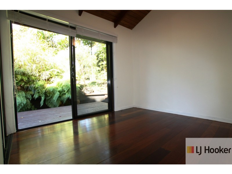 16 Nandroya Avenue, Ocean Shores NSW 2483