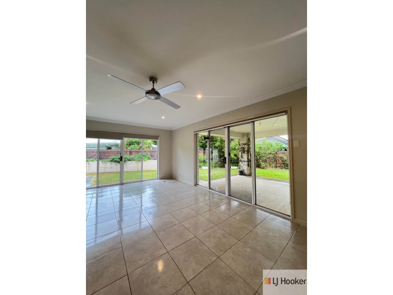 9 Miram Place, Ocean Shores NSW 2483