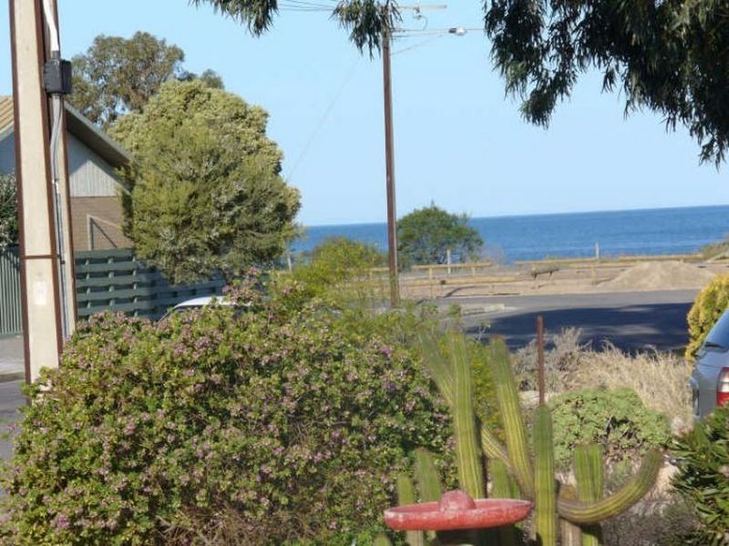 11 Baker Avenue, Port Vincent SA 5581