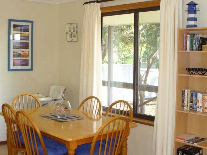 11 Baker Avenue, Port Vincent SA 5581