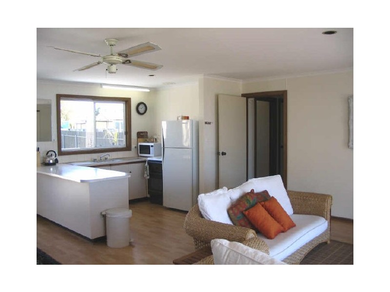21 Marine Parade, Port Vincent SA 5581