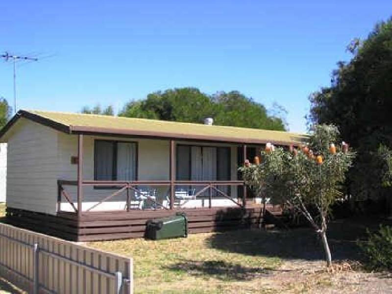 11 Baker Avenue, Port Vincent SA 5581