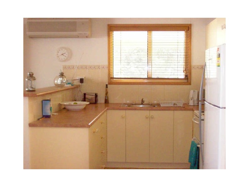 12 Chester Avenue, Port Vincent SA 5581