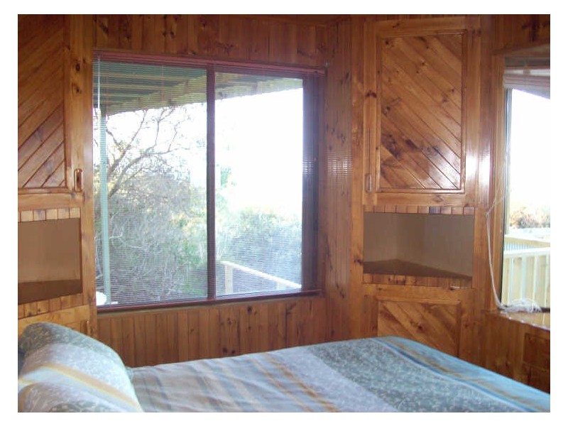 8 Lime Kiln Road, Port Vincent SA 5581