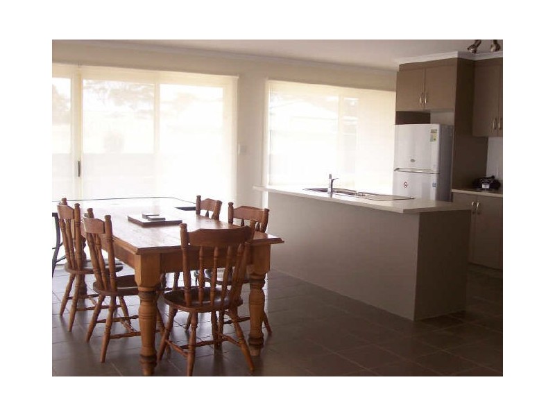 1 Stormbird Street, Port Vincent SA 5581