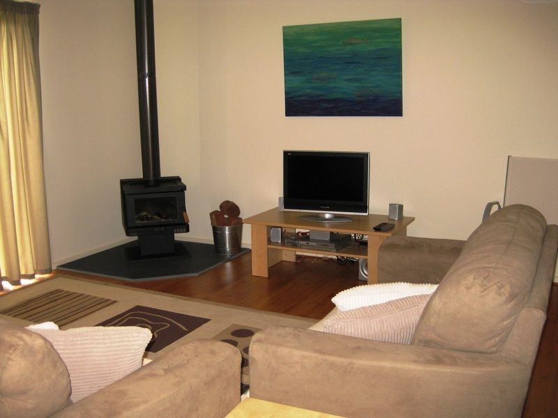 2 Talbot Road, Port Vincent SA 5581