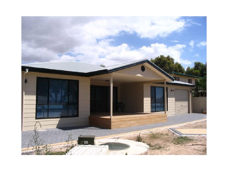 20 Esplanade, Port Vincent SA 5581