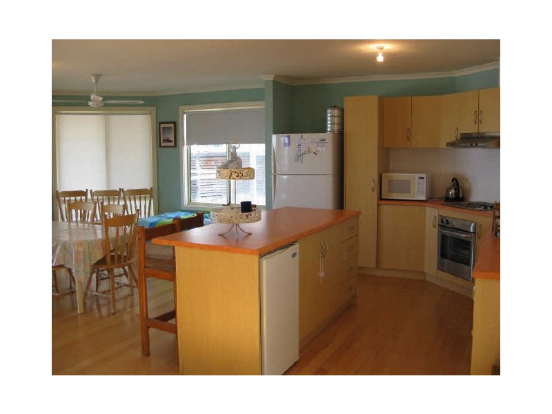 56 Esplanade, Port Vincent SA 5581