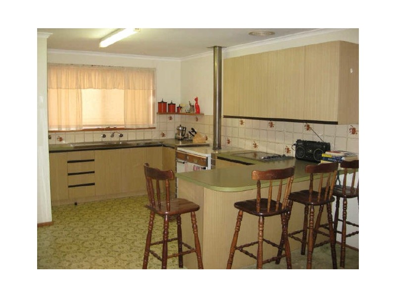 5 Esplanade, Wool Bay SA 5575