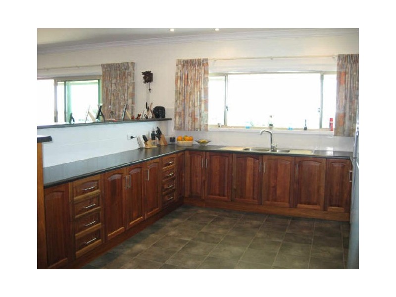 11 Moorara Way, Port Julia SA 5575