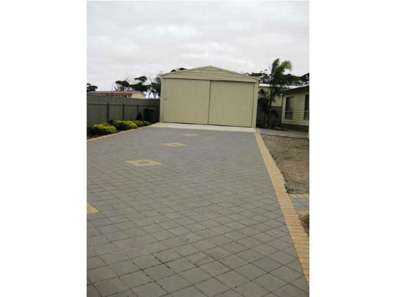 11 Adonis Road, Port Vincent SA 5581