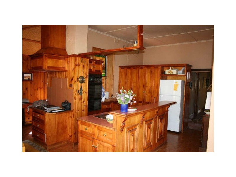 9 Kempe Street, Port Vincent SA 5581