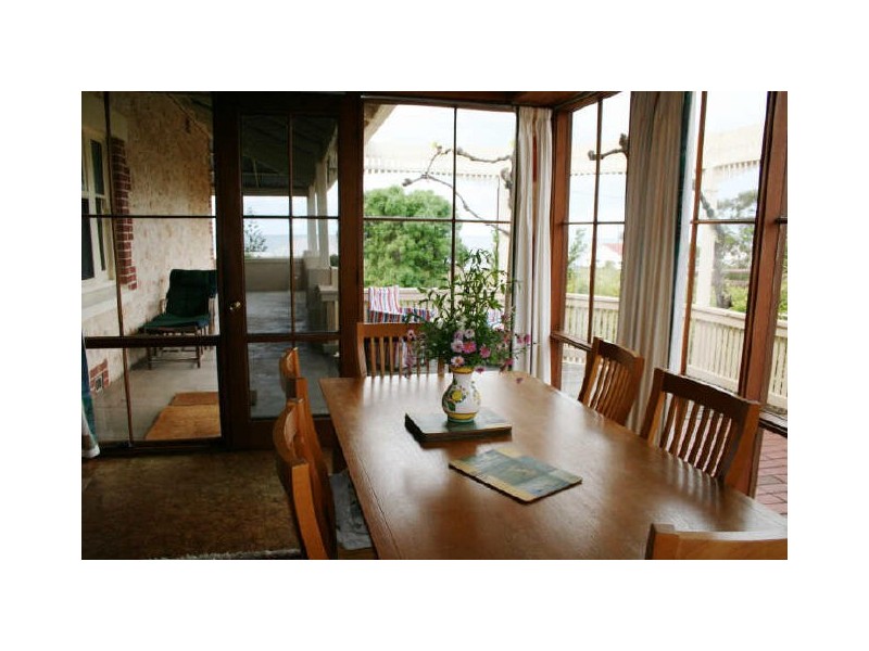 9 Kempe Street, Port Vincent SA 5581