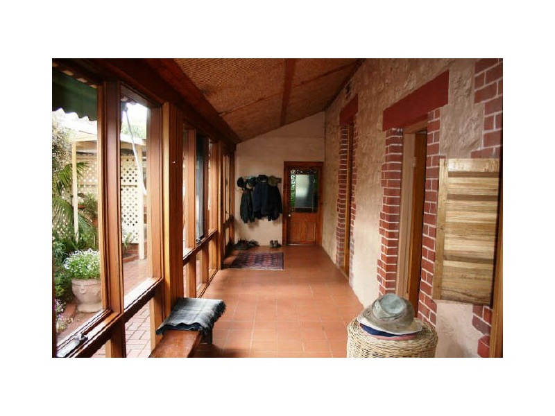 9 Kempe Street, Port Vincent SA 5581