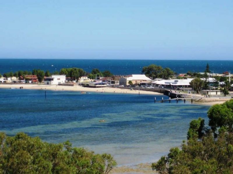 12 Smith Street, Port Vincent SA 5581