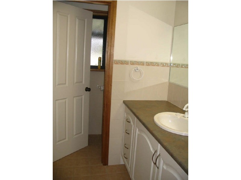 Unit 2/17 Cameron St, Port Vincent SA 5581