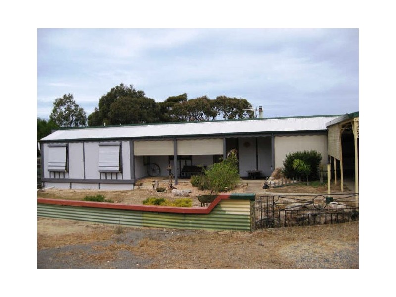 17 Moorara Way, Port Julia SA 5575