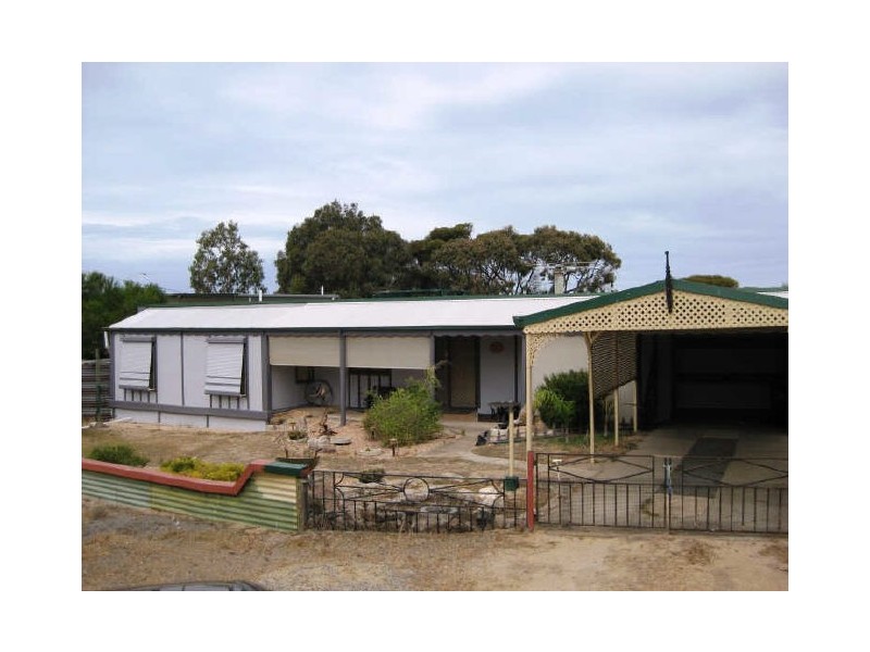17 Moorara Way, Port Julia SA 5575
