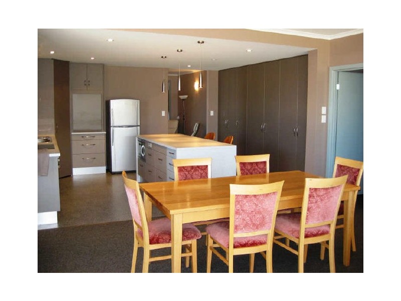 9 Stormbird Street, Port Vincent SA 5581