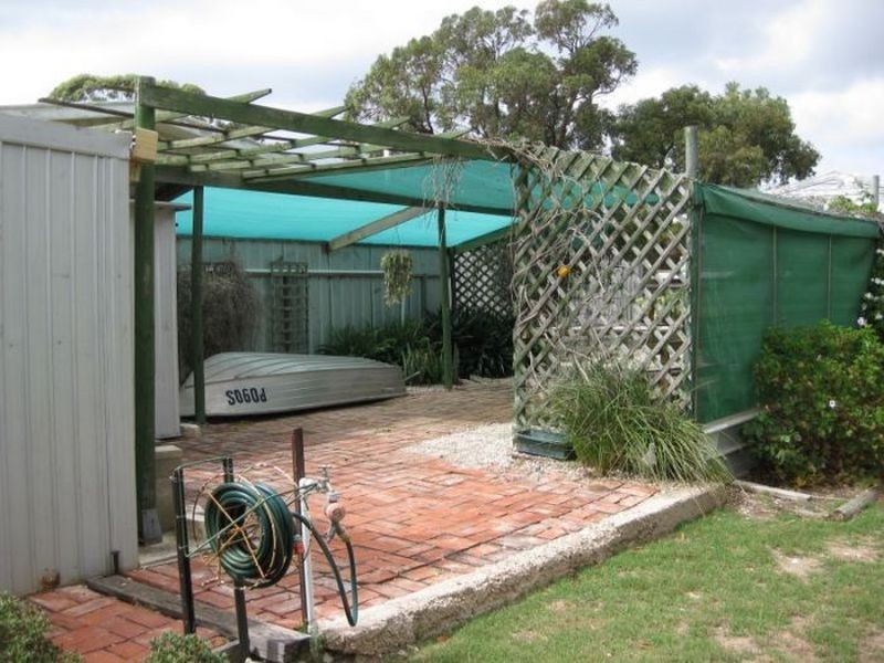 13 Baker Avenue, Port Vincent SA 5581