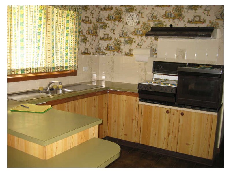 13 Baker Avenue, Port Vincent SA 5581