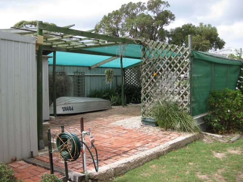 13 Baker Avenue, Port Vincent SA 5581