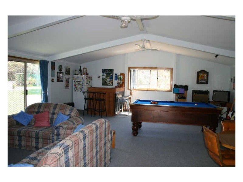 11 Giles St West, Coobowie SA 5583