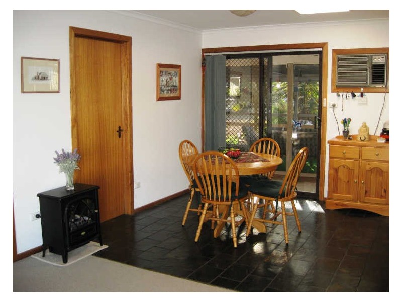 11 Giles St West, Coobowie SA 5583