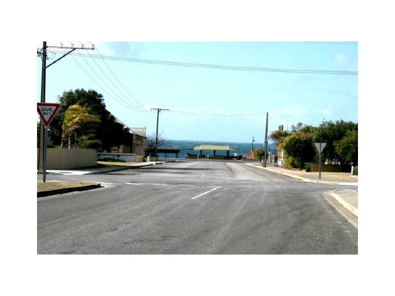 9 Currumulka Road, Port Vincent SA 5581