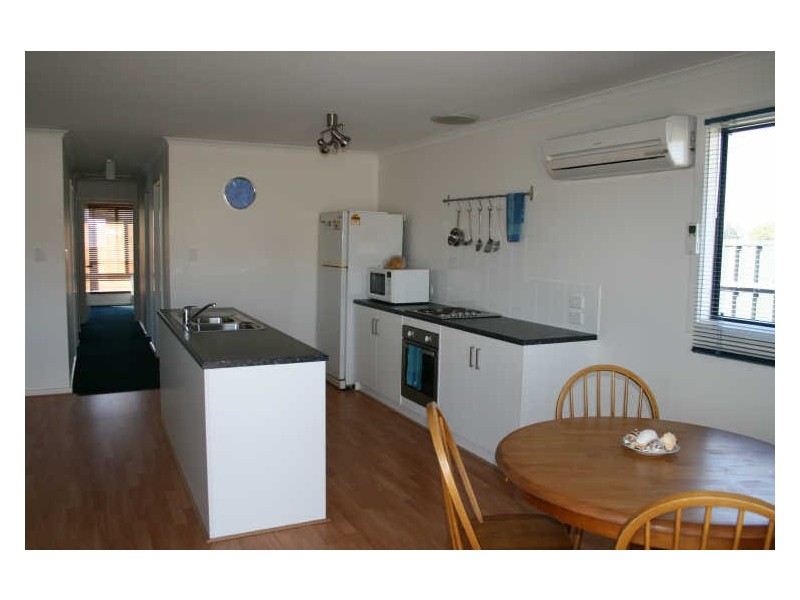 6 Hawk Road, Port Vincent SA 5581