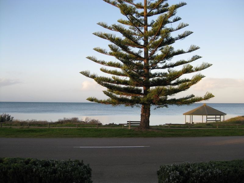 45 Marine Pde, Port Vincent SA 5581
