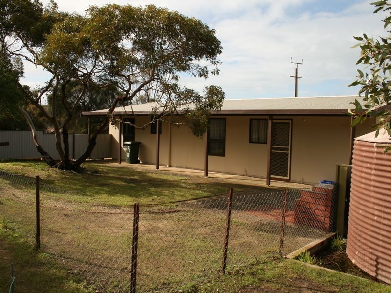 2 Adonis Court, Port Julia SA 5575