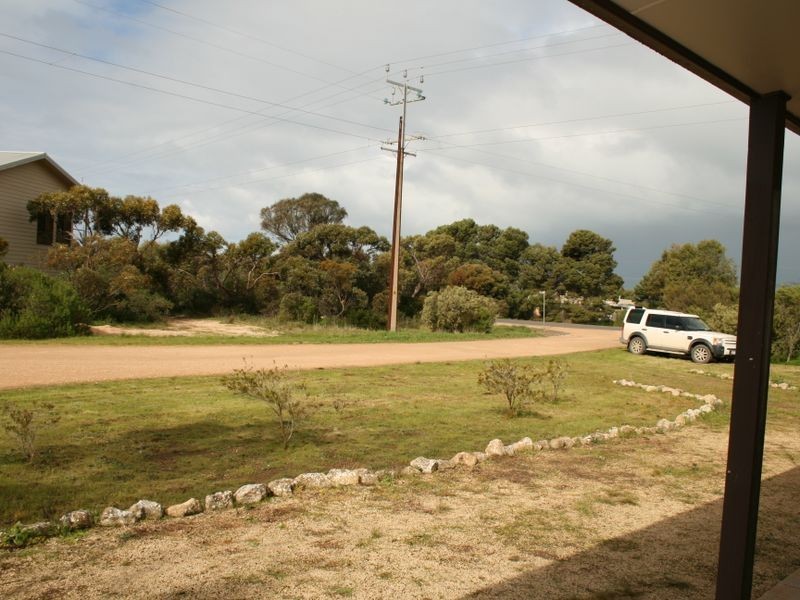 2 Adonis Court, Port Julia SA 5575