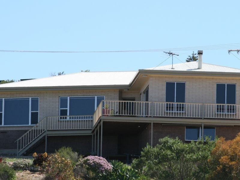14 Buttfield Ave, Port Vincent SA 5581