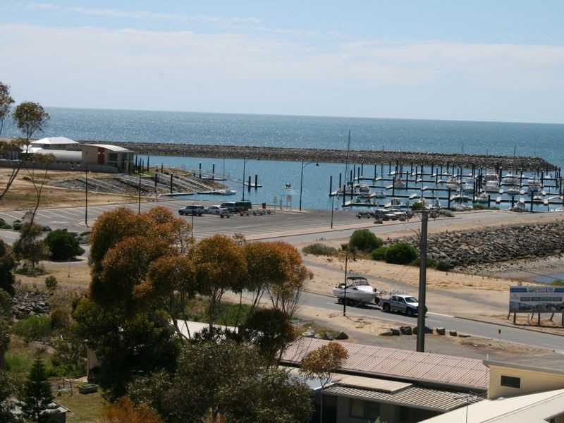 14 Buttfield Ave, Port Vincent SA 5581