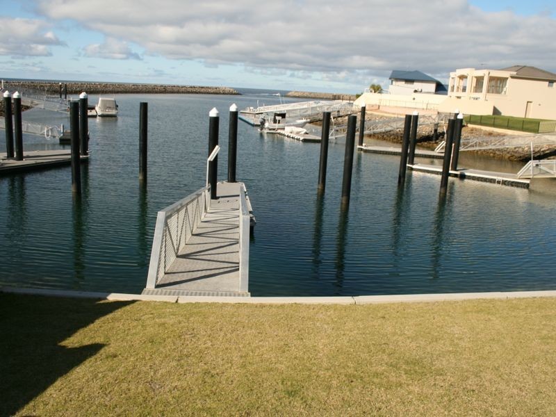 30 Marina Drive, Port Vincent SA 5581