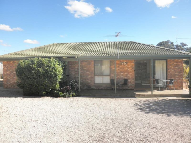 15 Wauraltee Road, Port Vincent SA 5581
