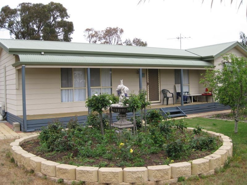 6 Talbot Road, Port Vincent SA 5581