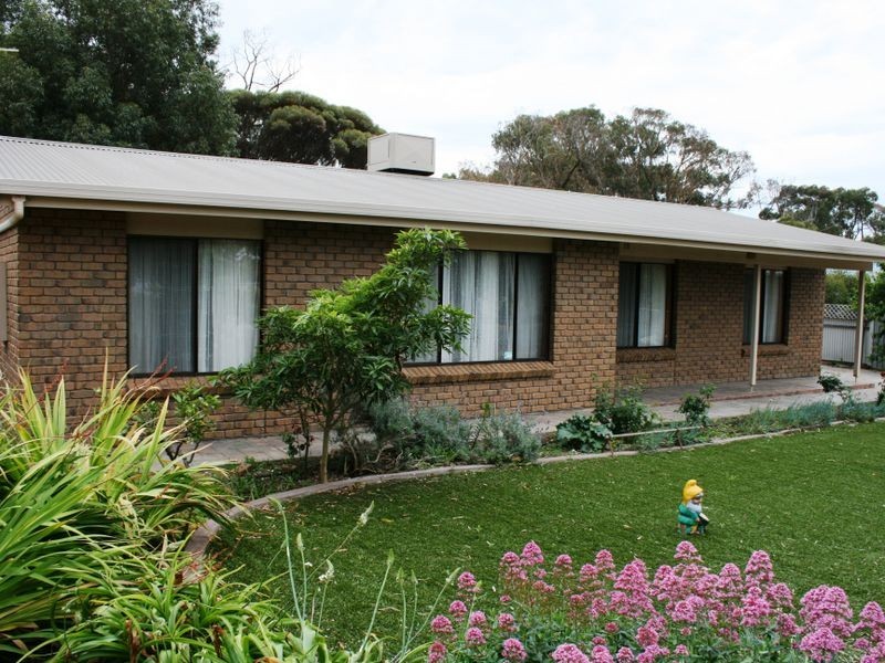 10 Cameron Street, Port Vincent SA 5581
