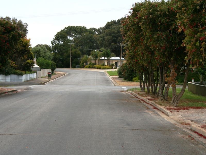 10 Cameron Street, Port Vincent SA 5581