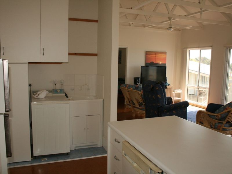 42 Esplanade, Port Vincent SA 5581