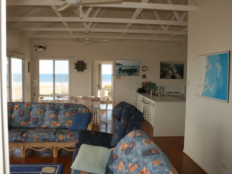 42 Esplanade, Port Vincent SA 5581