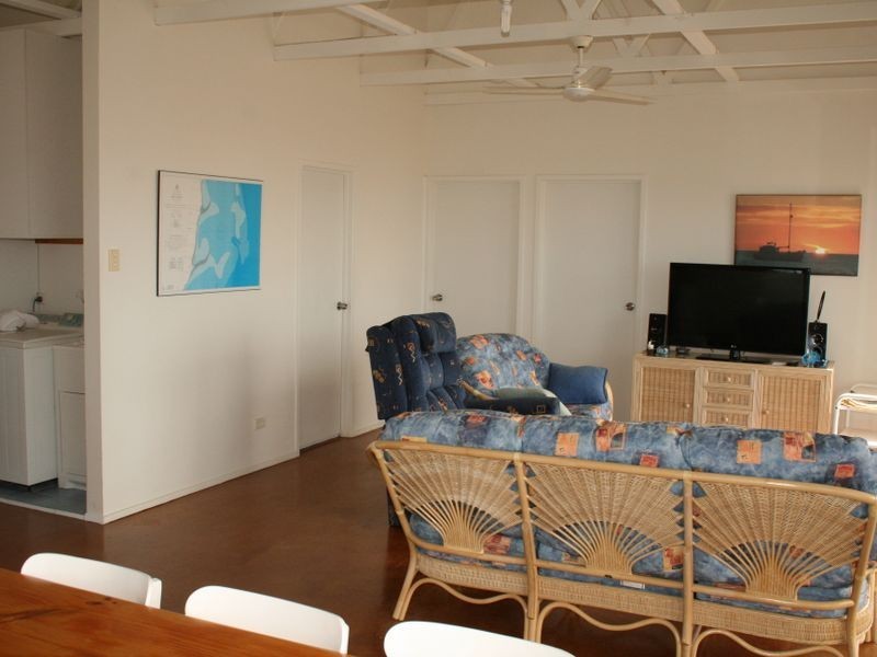 42 Esplanade, Port Vincent SA 5581