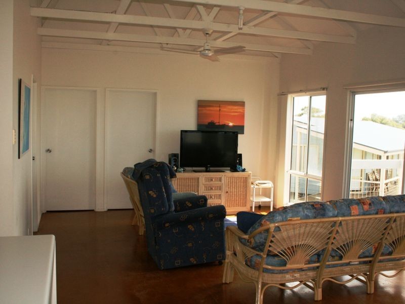 42 Esplanade, Port Vincent SA 5581