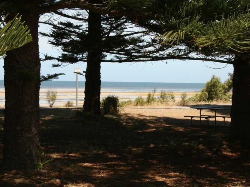 9 Minlacowie Road, Port Vincent SA 5581